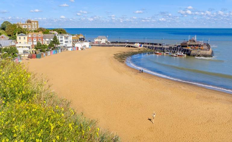 Smuggler'S Cottage Broadstairs Extérieur photo